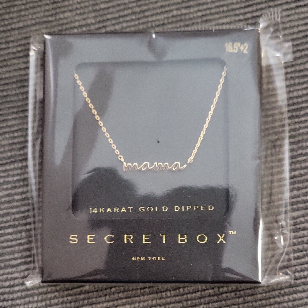 Secretbox NEW Gold Mama Necklace